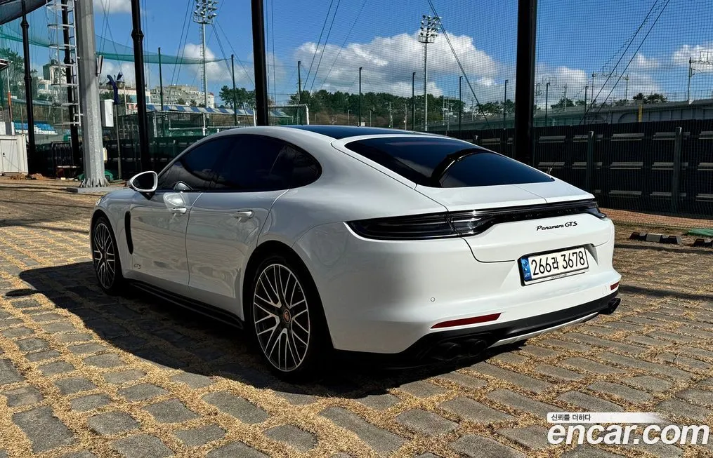 Porsche Panamera 2022 из KR, фото 9
