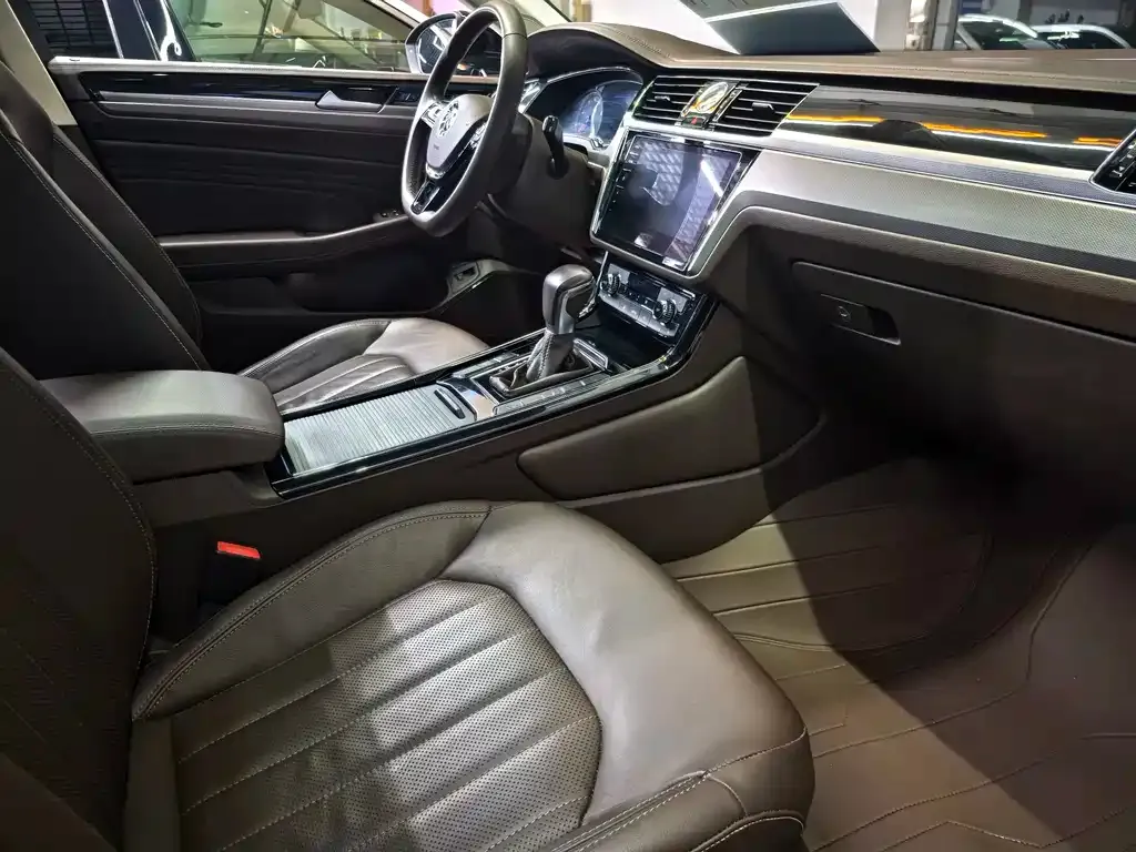 Volkswagen Phideon 2021 из CN, фото 6