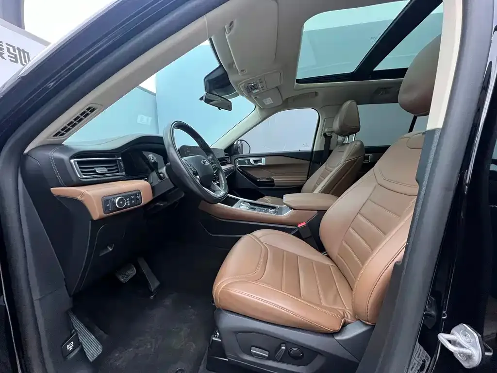 Ford Explorer 2024 из CN, фото 8