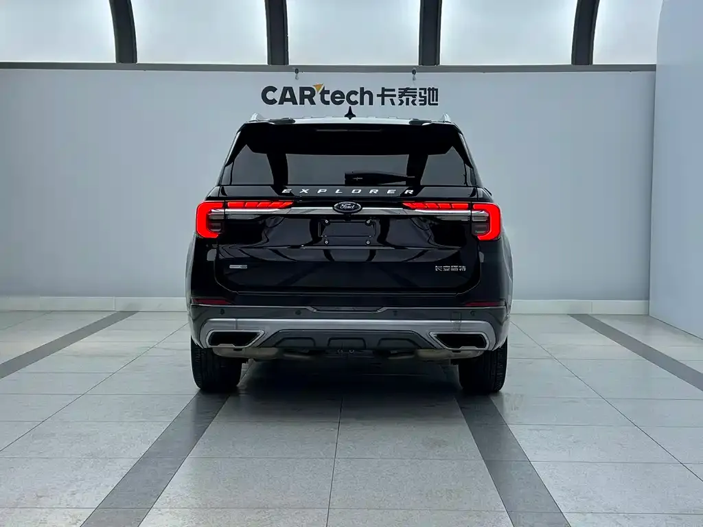Ford Explorer 2024 из CN, фото 2