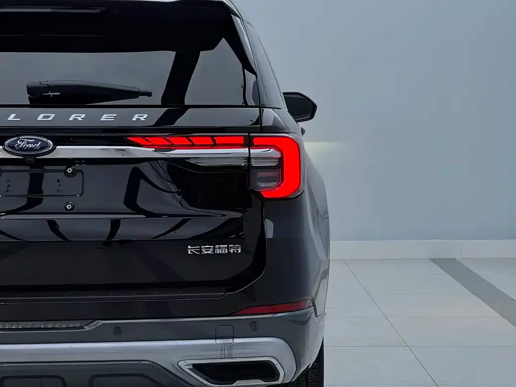 Ford Explorer 2024 из CN, фото 7
