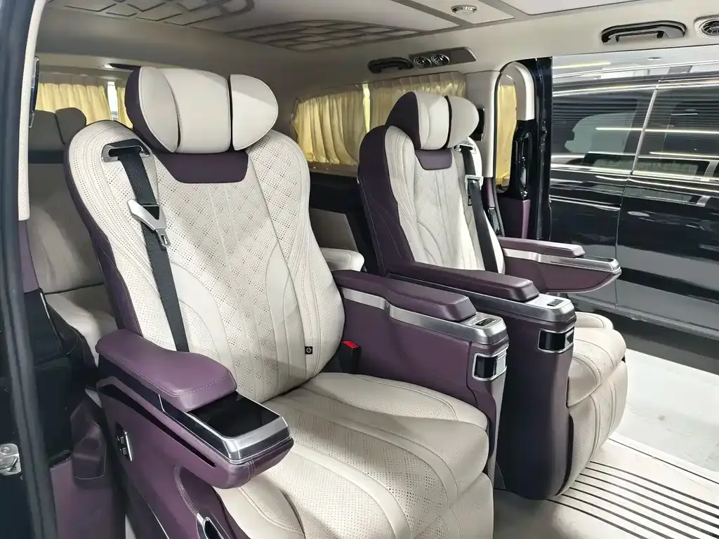 Mercedes-Benz Vito 2023 из CN, фото 6