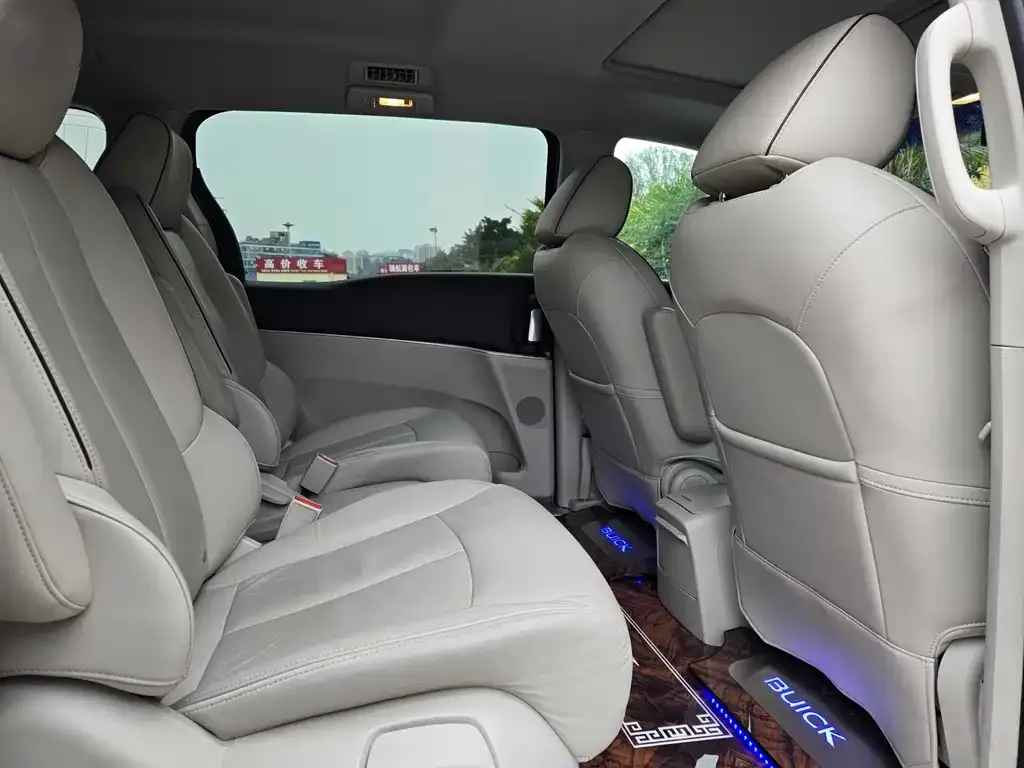 Buick GL8 2021 из CN, фото 7