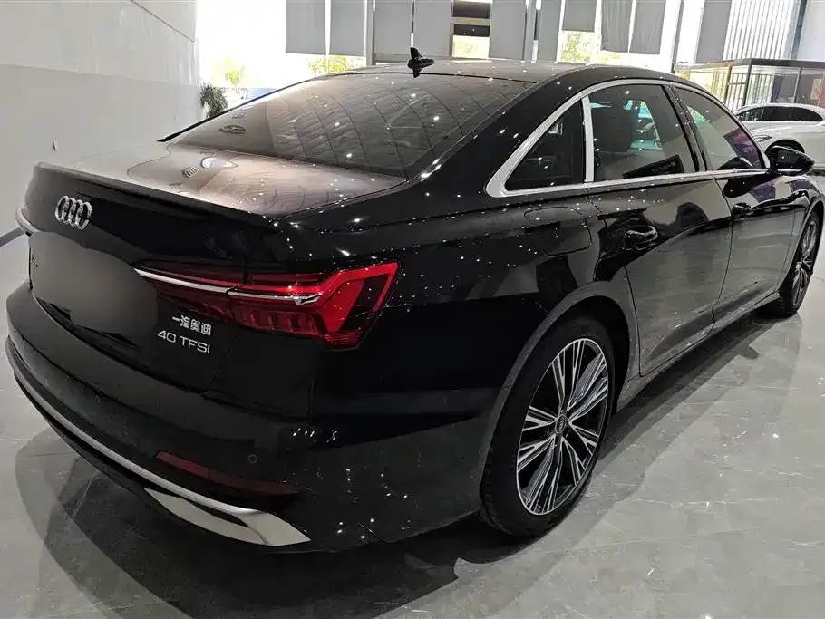 Audi A6L 2024 из CN, фото 8