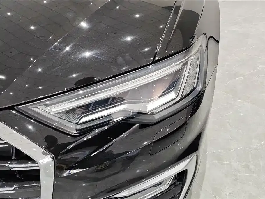 Audi A6L 2024 из CN, фото 4