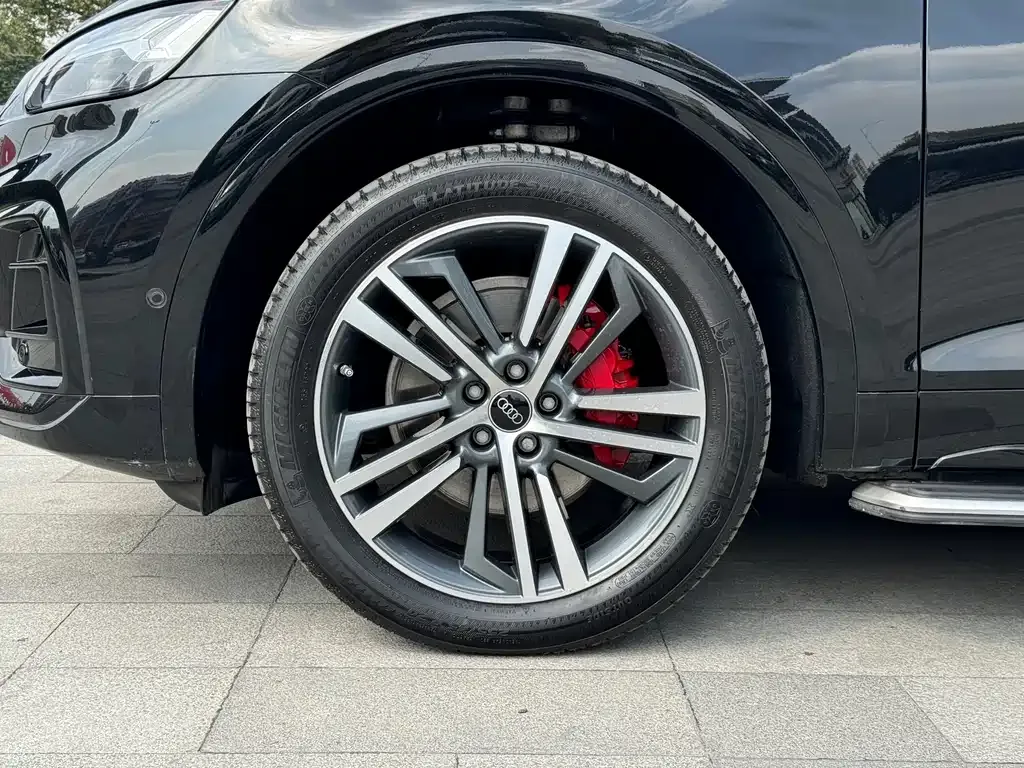 Audi Q5L 2022 из CN, фото 8