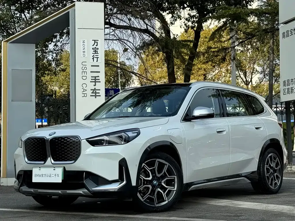 BMW iX1 2024 из CN, фото 1