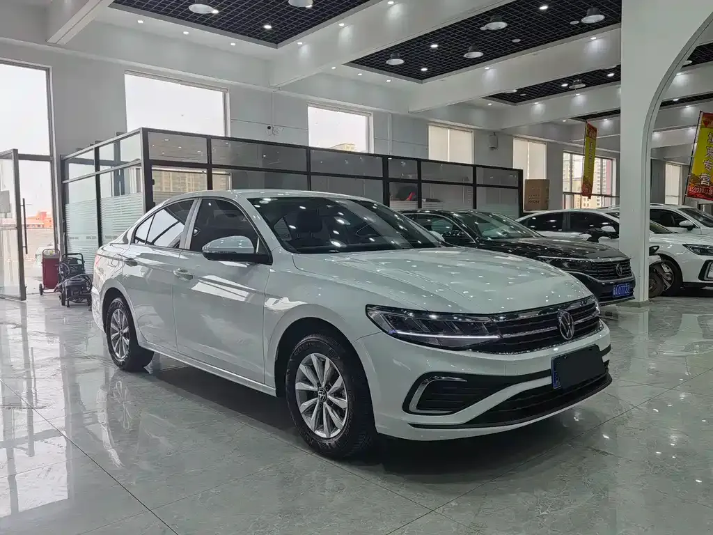 Volkswagen Bora 2024 из CN, фото 9