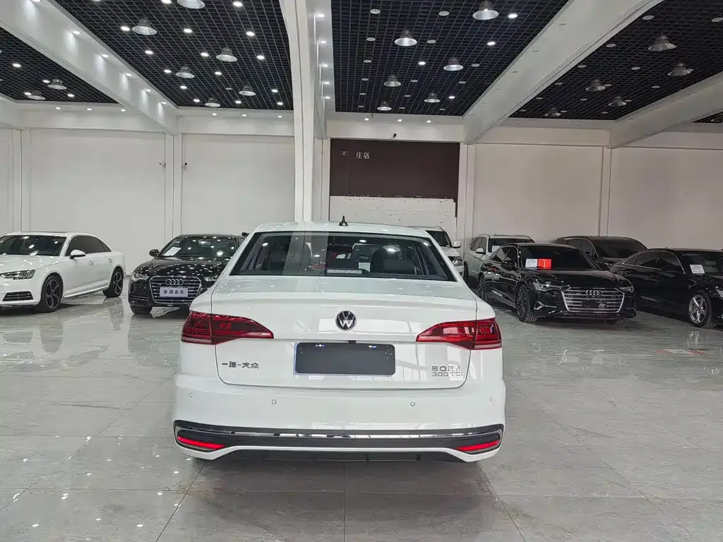 Volkswagen Bora 2024 из CN, фото 3