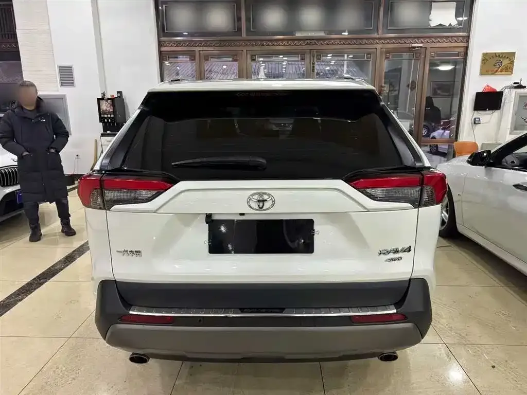 Toyota RAV4 2021 из CN, фото 9