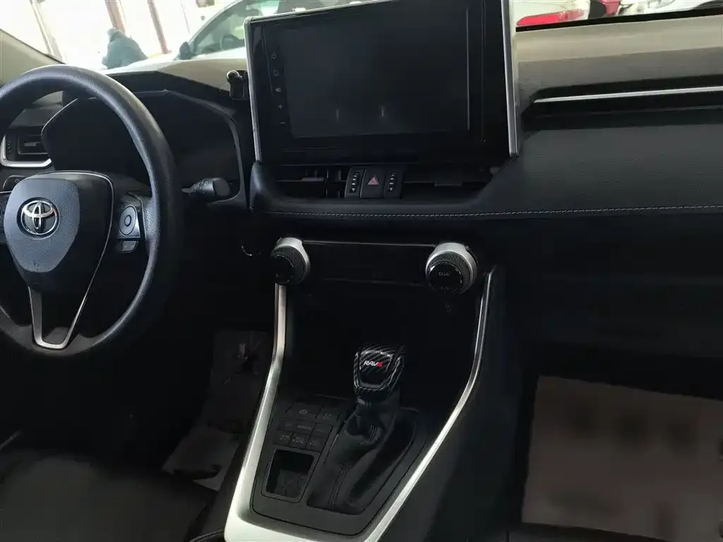 Toyota RAV4 2021 из CN, фото 4
