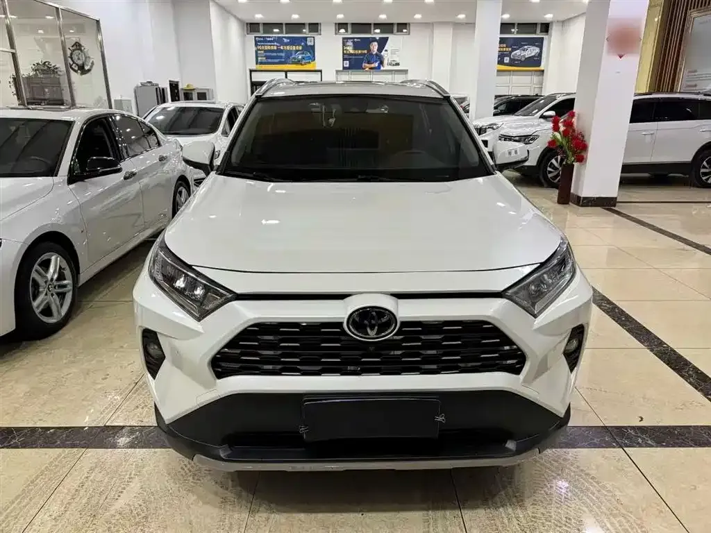 Toyota RAV4 2021 из CN, фото 3