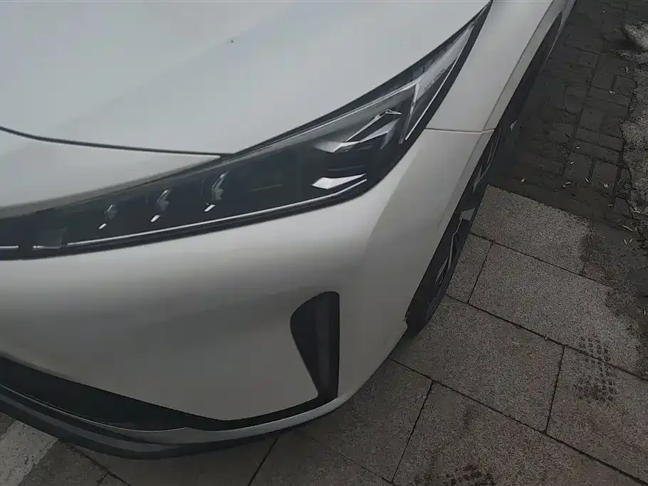 Roewe D5X DMH 2024 из CN, фото 8