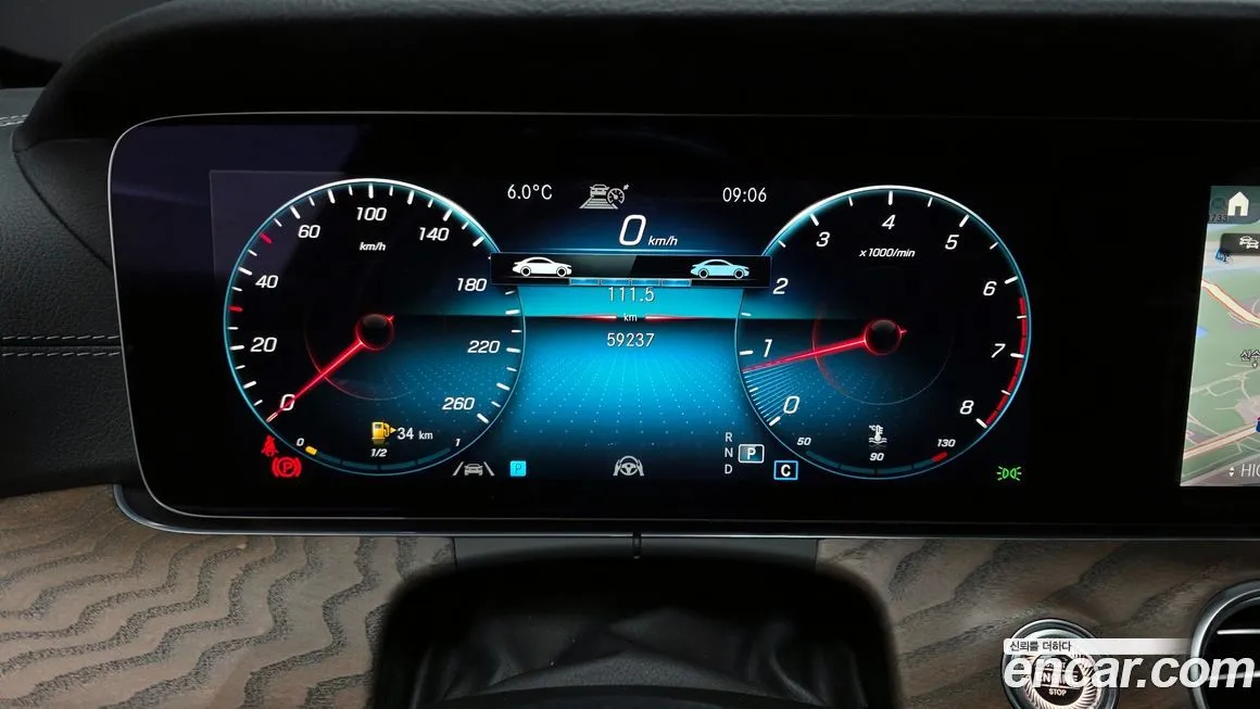 Mercedes-Benz E-Class 2022 из KR, фото 2