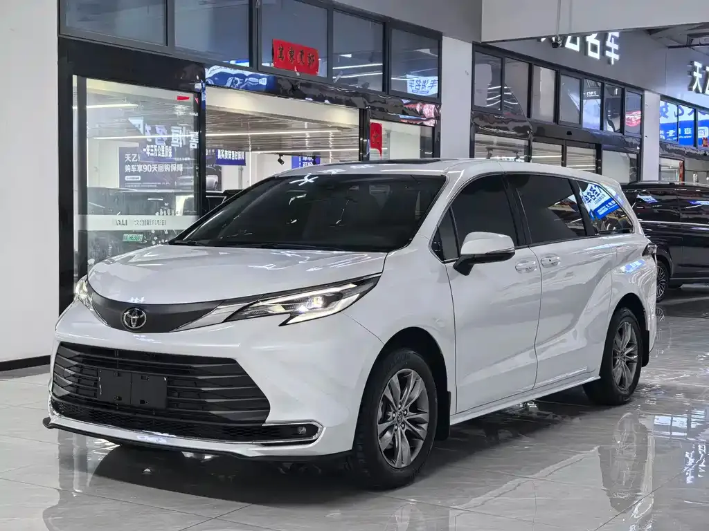 Toyota Sienna 2026 из CN, фото 1