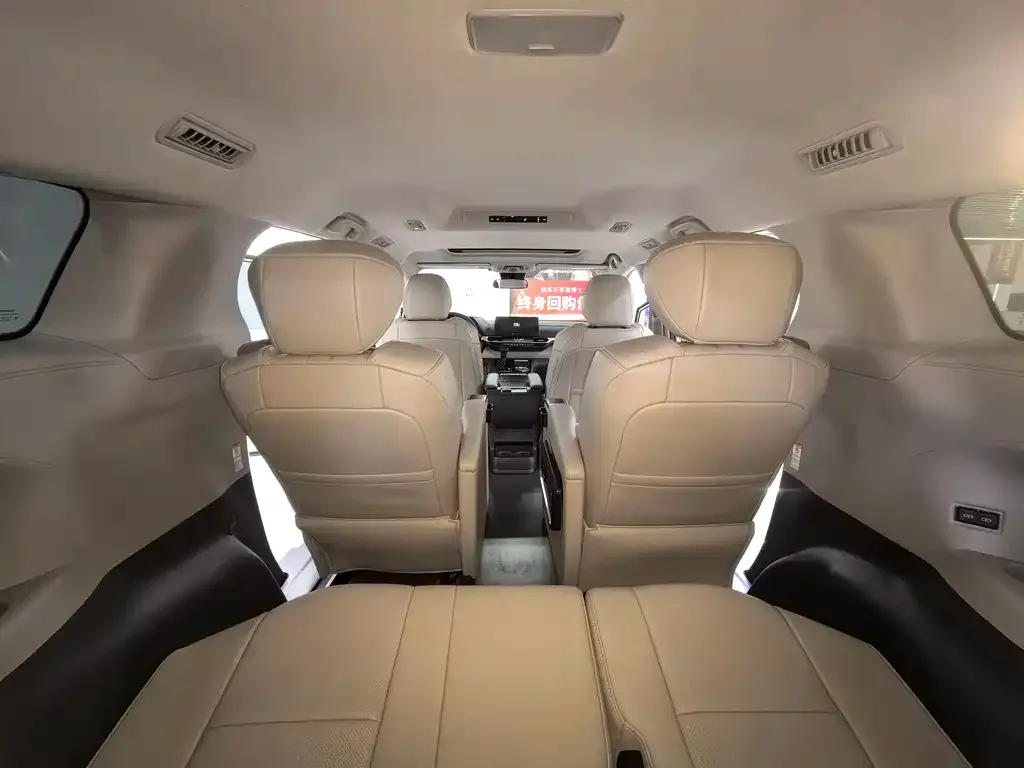 Toyota Sienna 2026 из CN, фото 6