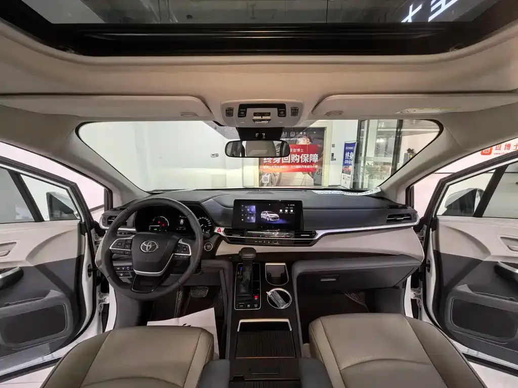 Toyota Sienna 2026 из CN, фото 8