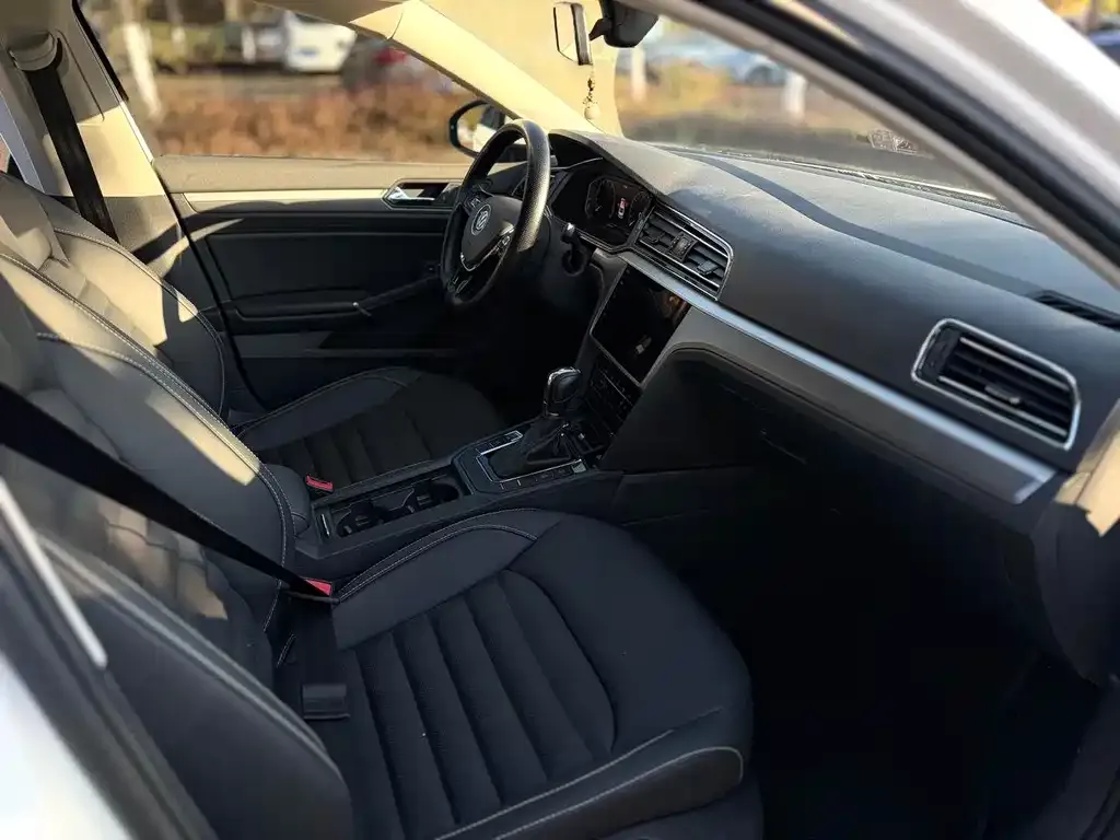 Volkswagen Lamando 2021 из CN, фото 3