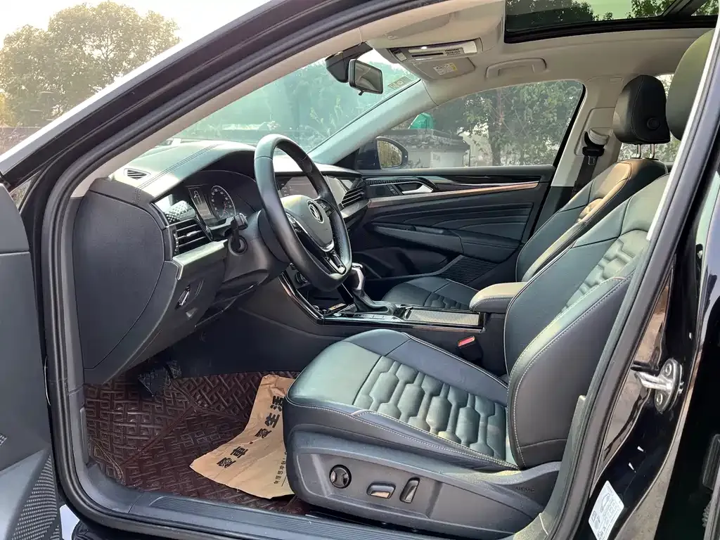 Volkswagen Passat 2021 из CN, фото 8
