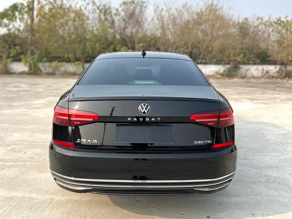 Volkswagen Passat 2021 из CN, фото 4