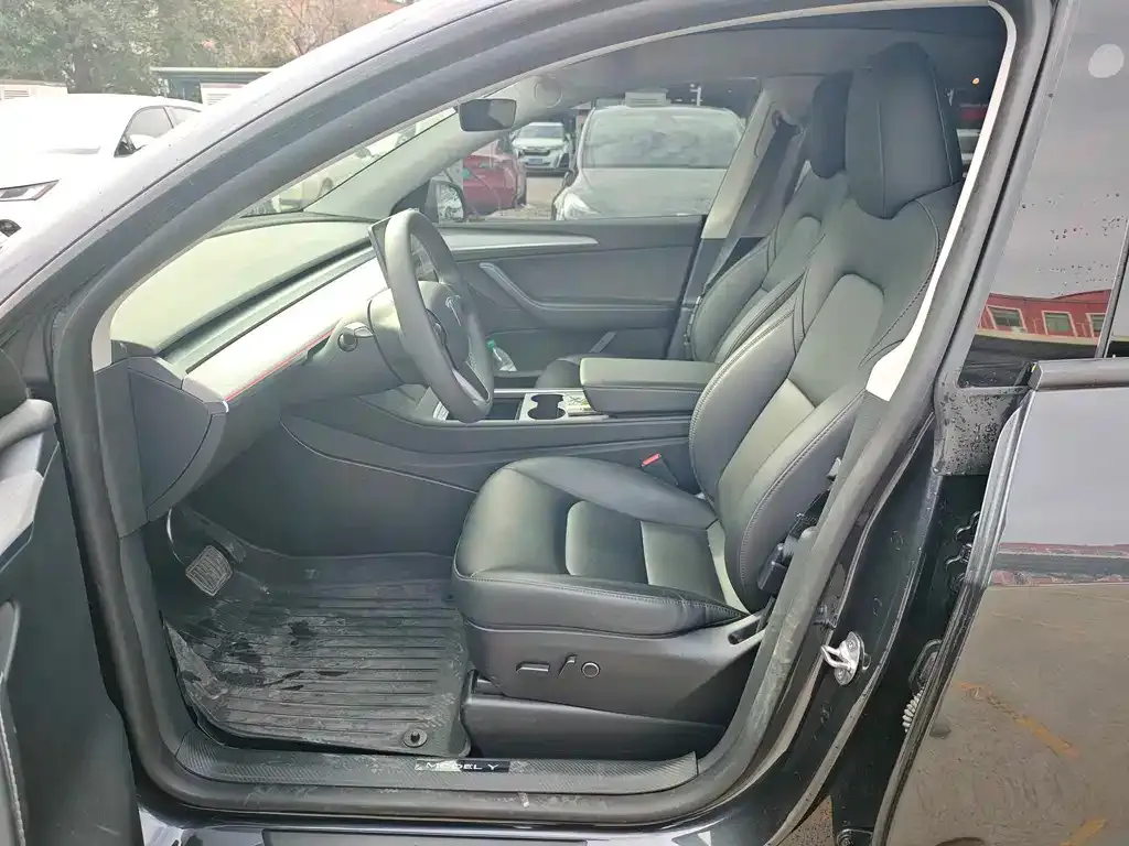 Tesla Model Y 2024 из CN, фото 7