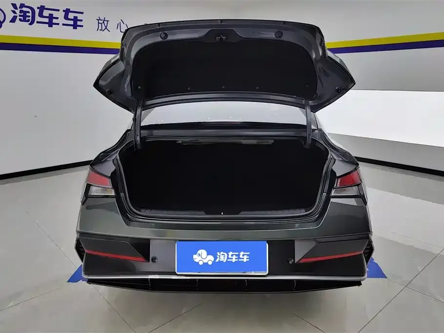 Hyundai Elantra 2024 из CN, фото 8
