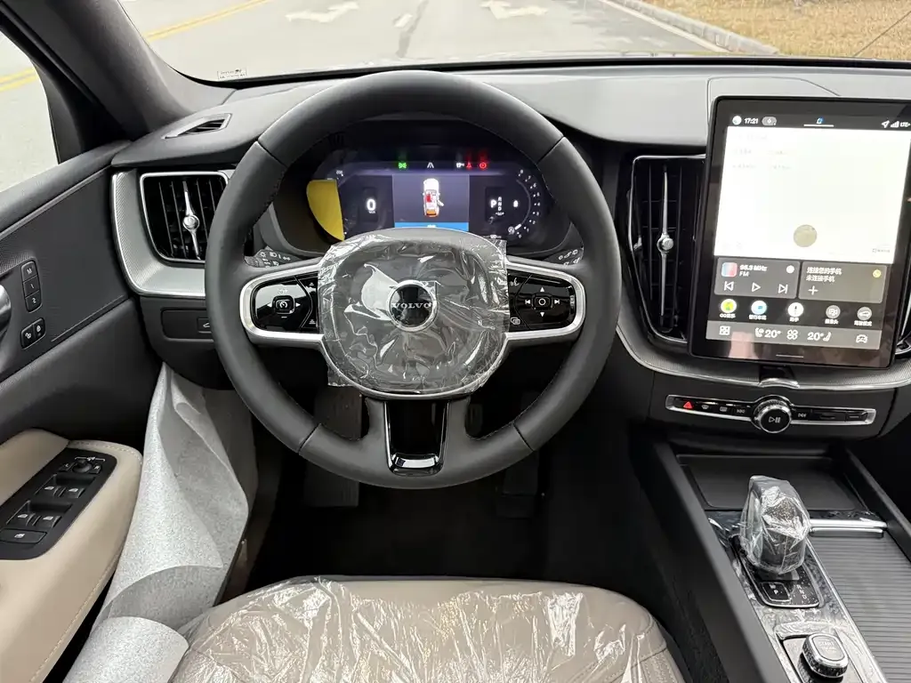 Volvo XC60 2026 из CN, фото 3