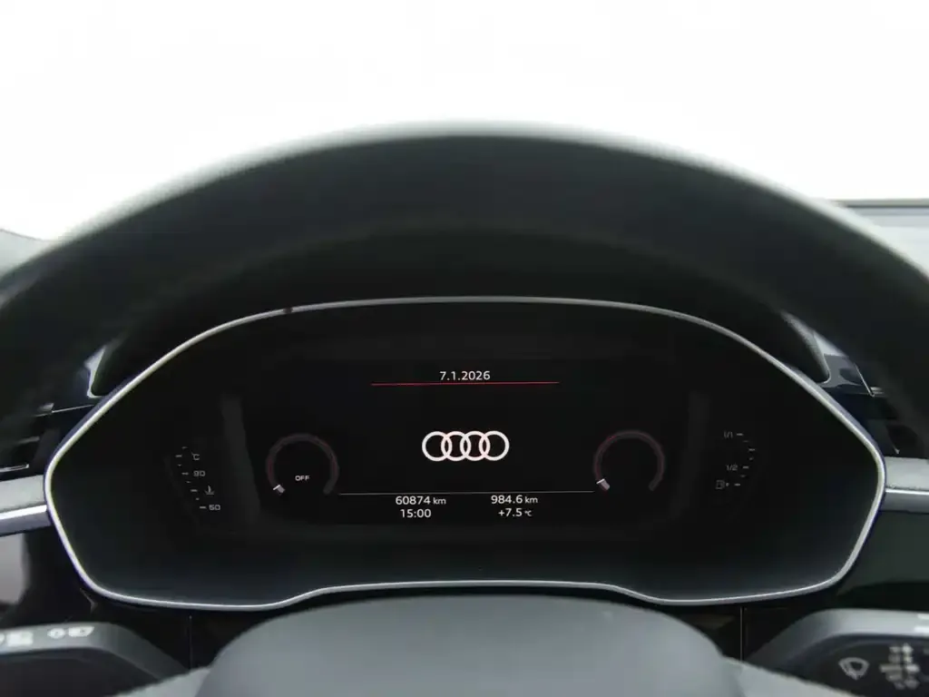 Audi Q3 — фото 5