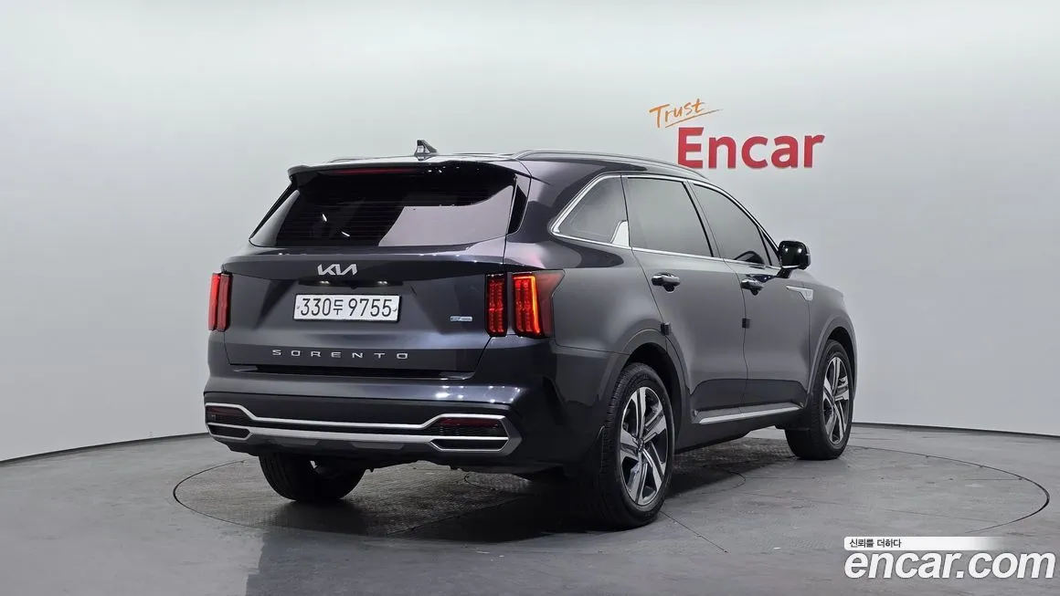 Kia Sorento — фото 8