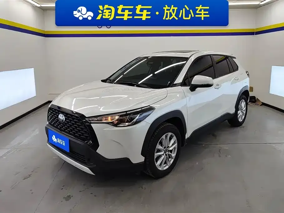 Toyota Corolla Cross — фото 1