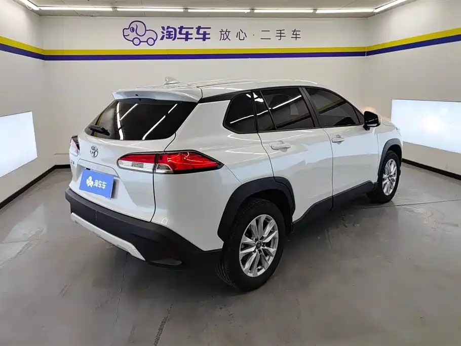 Toyota Corolla Cross — фото 9