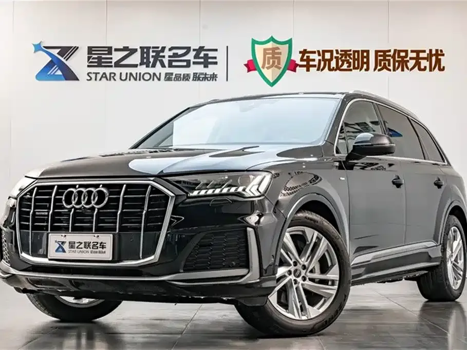 Audi Q7 — фото 1