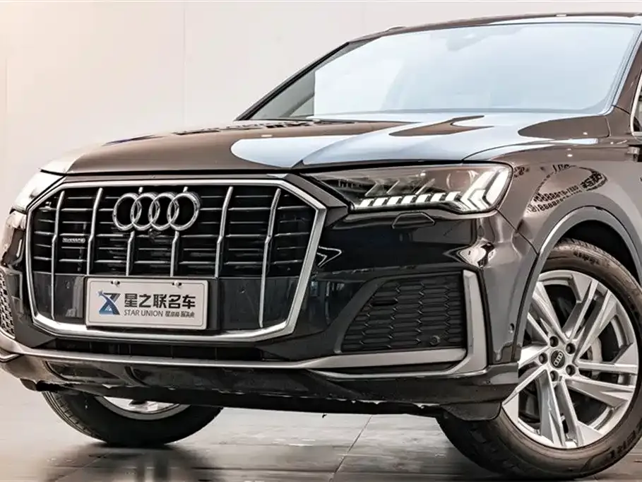 Audi Q7 — фото 3