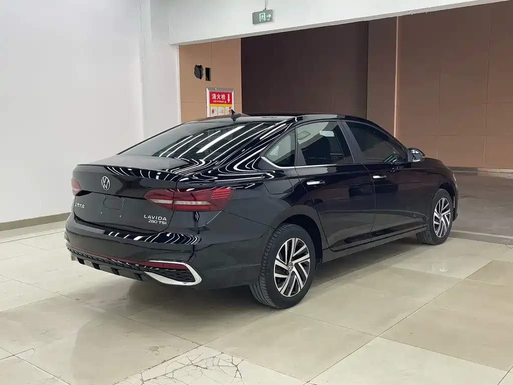 Volkswagen Lavida 2023 из CN, фото 10