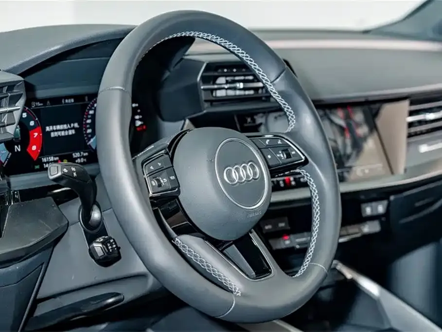 Audi A3 — фото 8