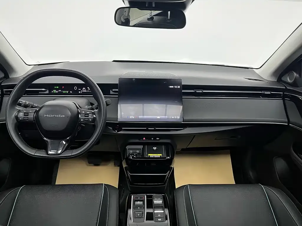 Honda e:NP2 2024 из CN, фото 5