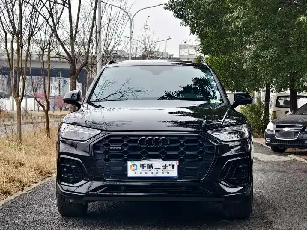 Audi Q5L 2022 из CN, фото 2