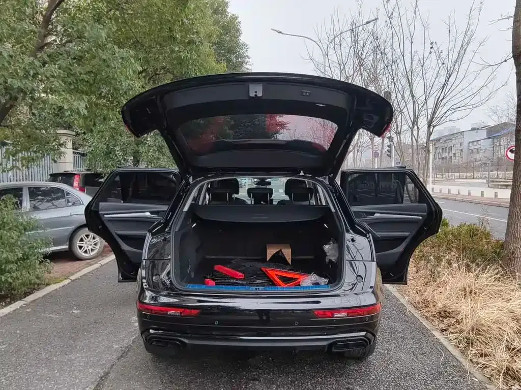 Audi Q5L 2022 из CN, фото 9