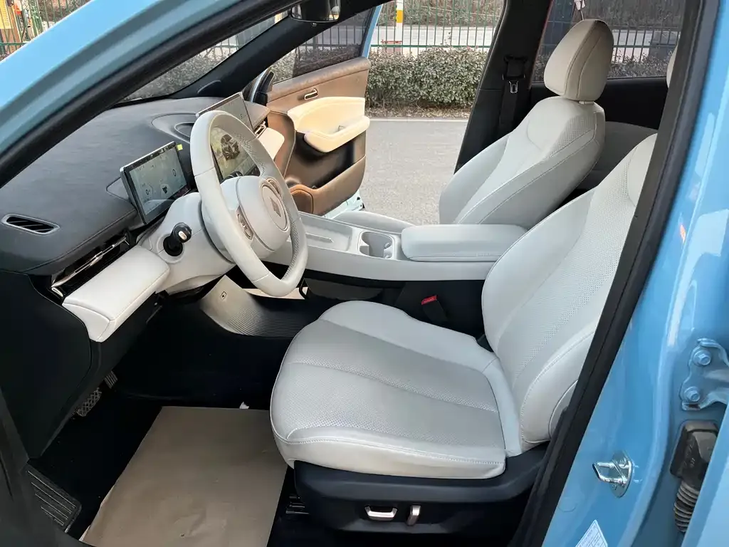 Baojun Yunhai 2024 из CN, фото 7