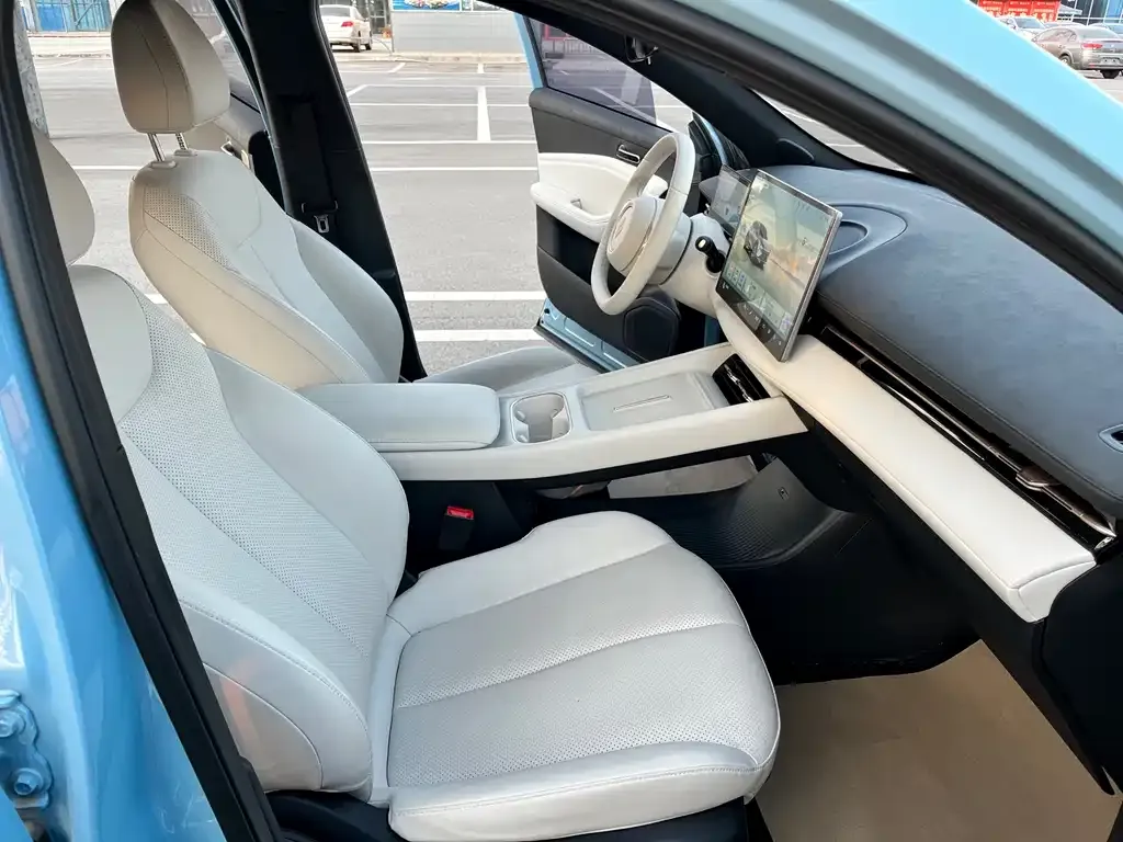 Baojun Yunhai 2024 из CN, фото 8