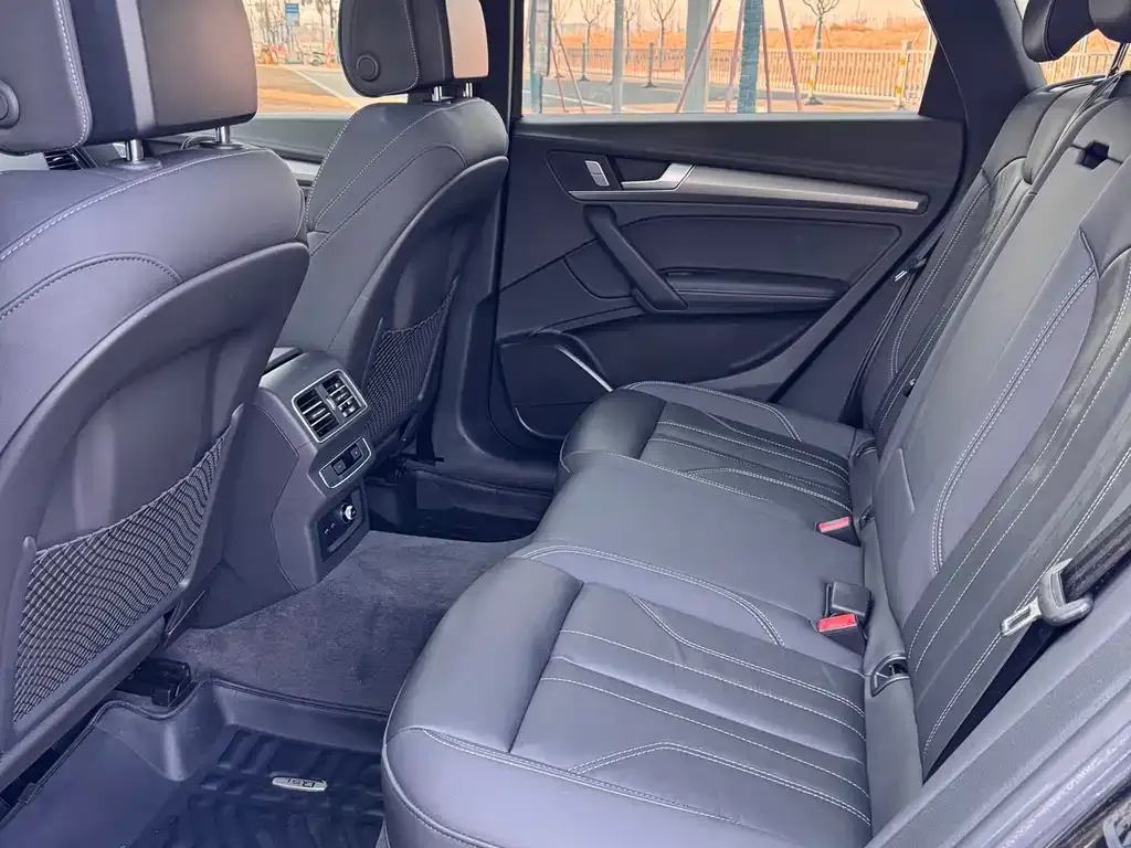 Audi Q5L 2023 из CN, фото 5