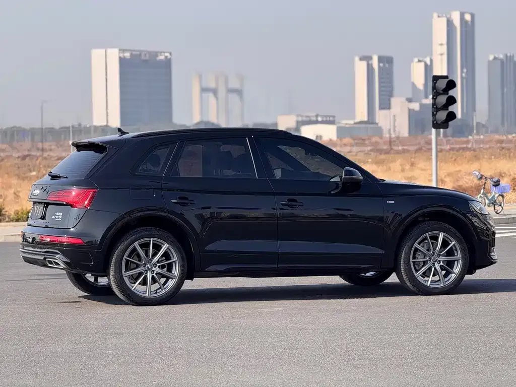 Audi Q5L 2023 из CN, фото 8