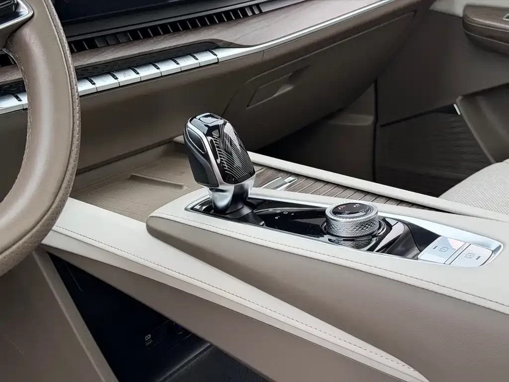 Roewe RX9 2023 из CN, фото 2