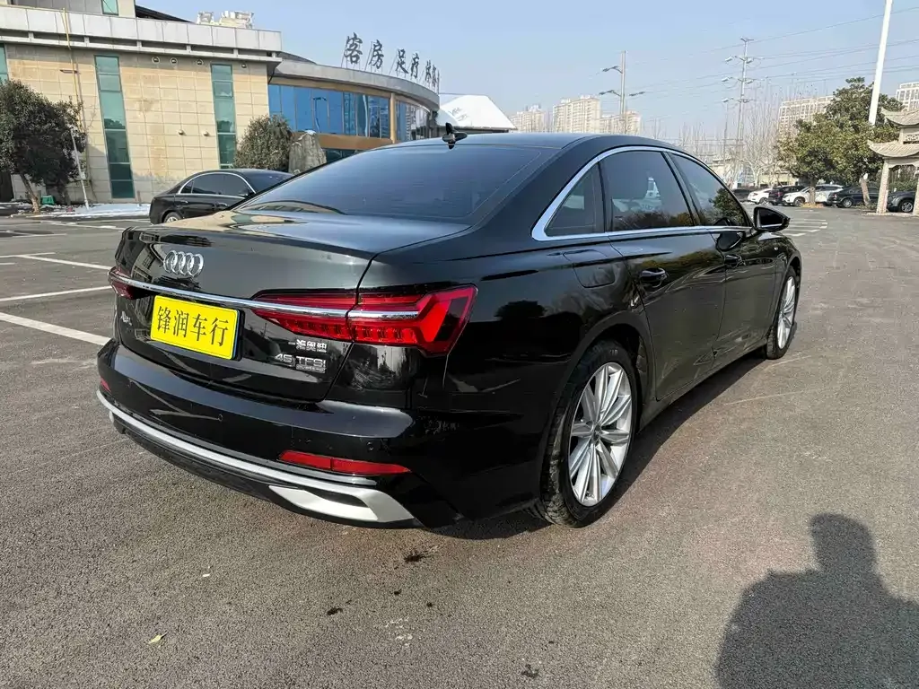 Audi A6L 2021 из CN, фото 6