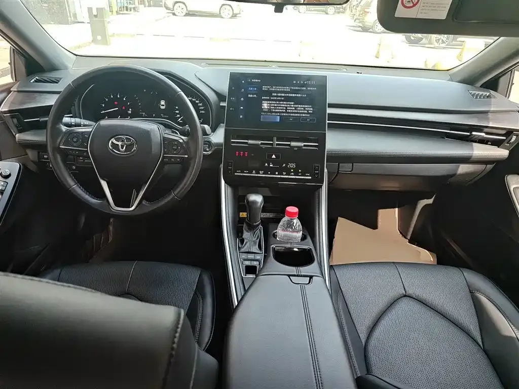 Toyota Avalon 2023 из CN, фото 2