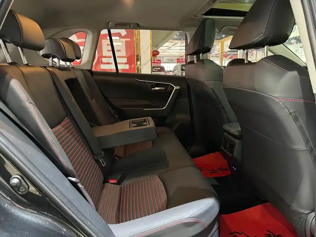 Toyota RAV4 Prime 2021 из CN, фото 6