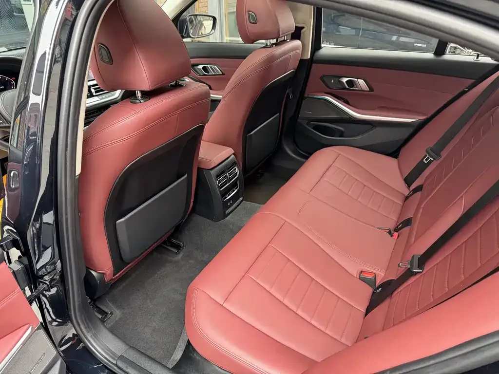 BMW 3 Series 2021 из CN, фото 5