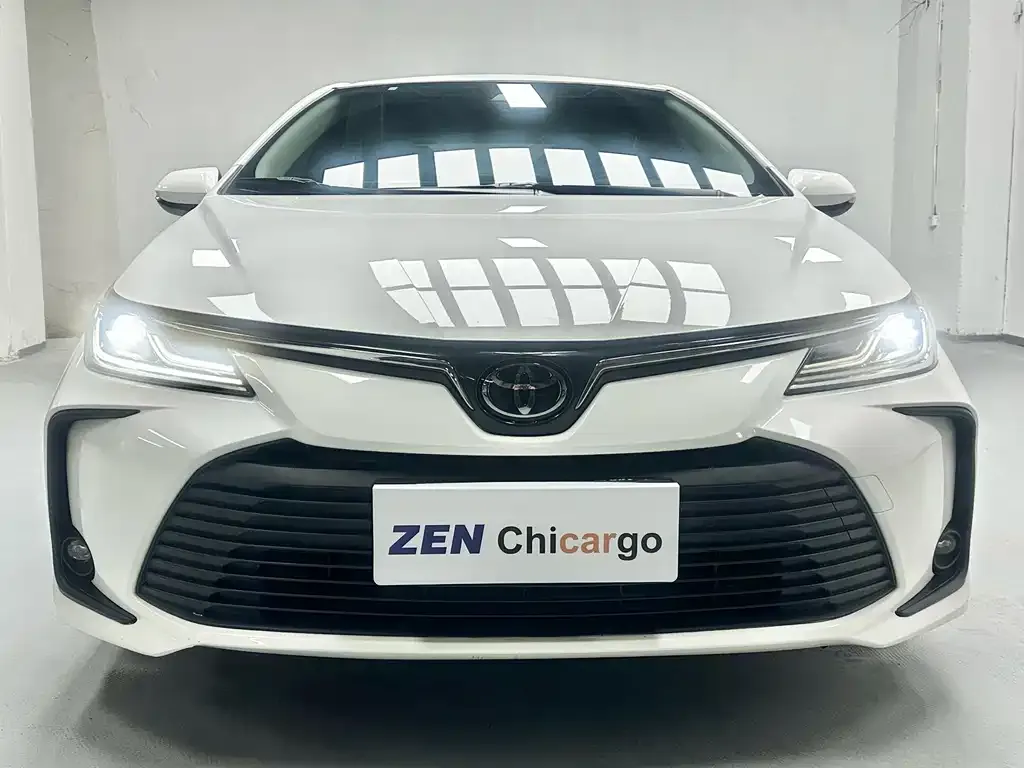 Toyota Corolla 2022 из CN, фото 1