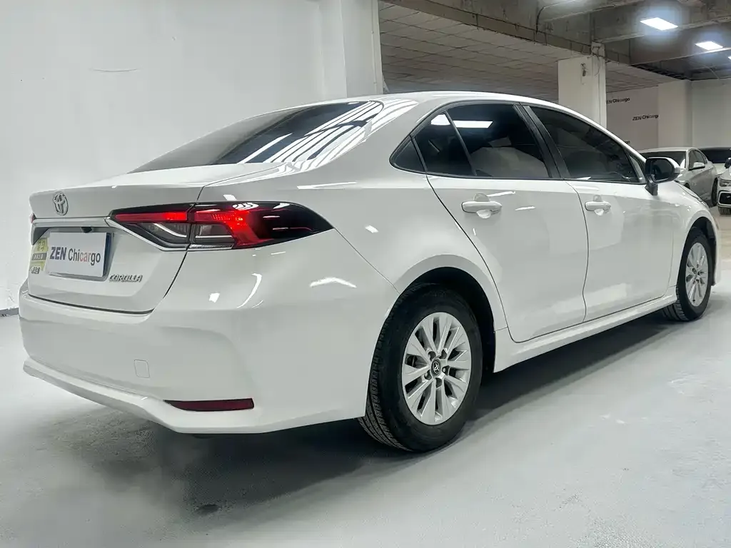 Toyota Corolla 2022 из CN, фото 8