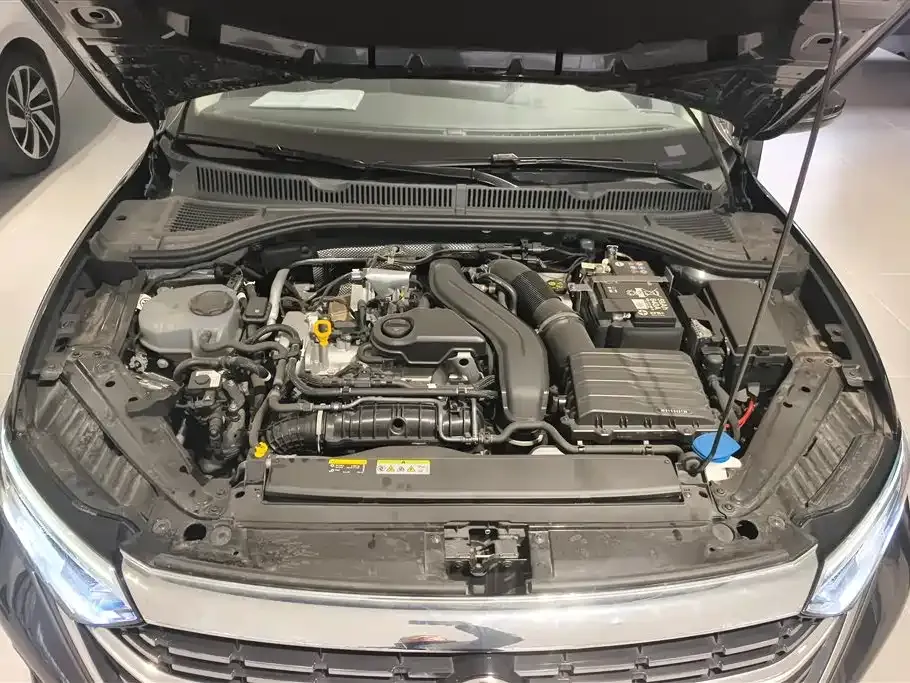 Volkswagen Sagitar 2024 из CN, фото 10